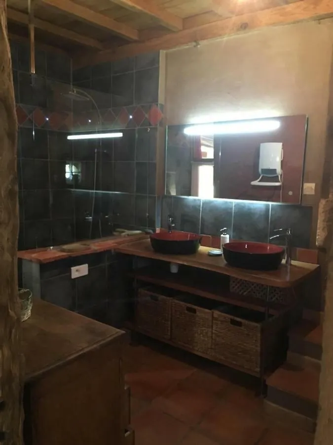 Villa Gite de la Commanderie à Castéra-Verduzan Hébergement de vacances
